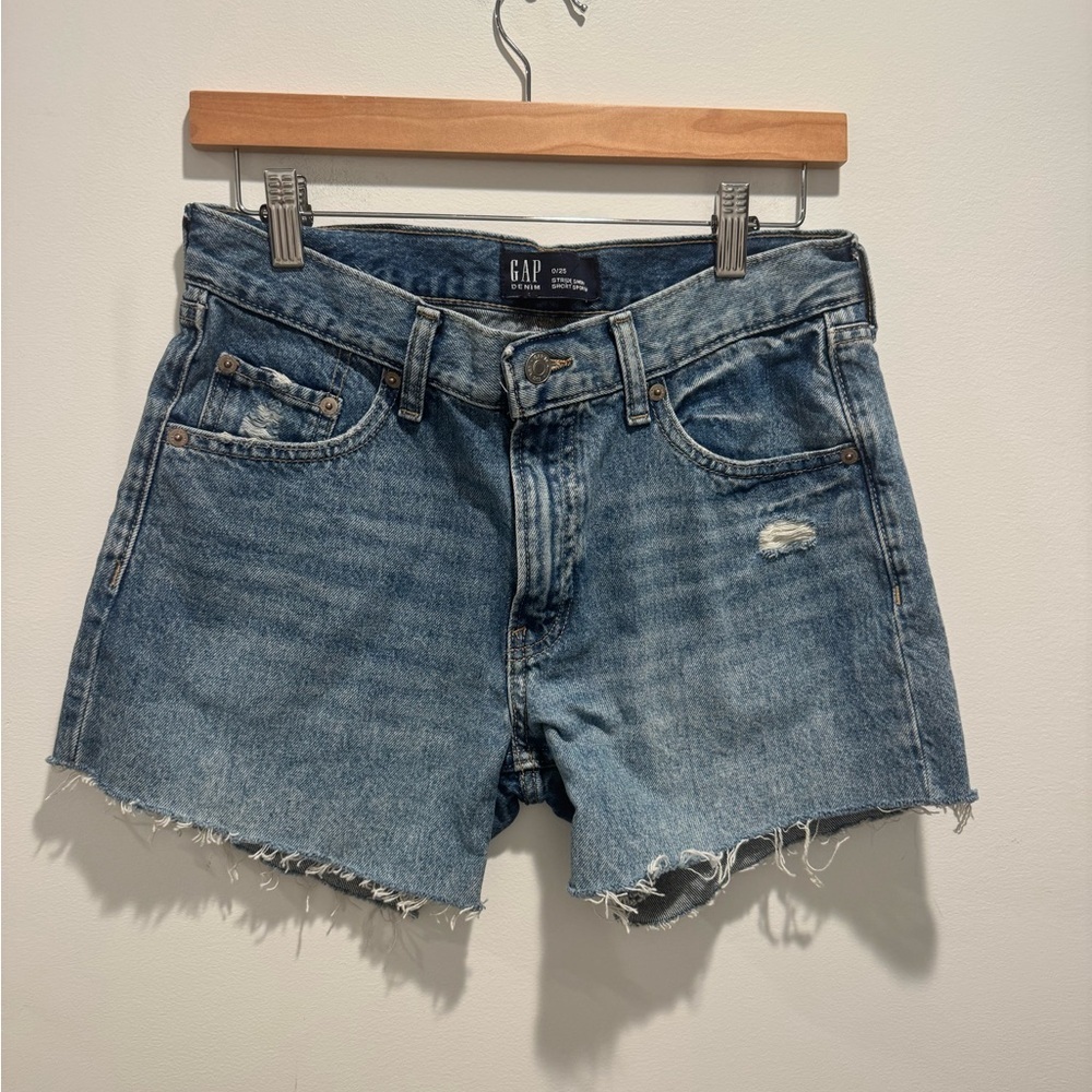 GAP High-Rise Raw Hem Jean Shorts NWOT